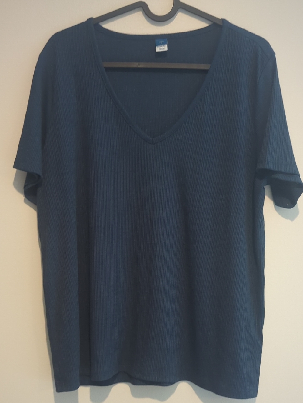 Old Navy Navy Blue Ribbed V‑Neck Tee